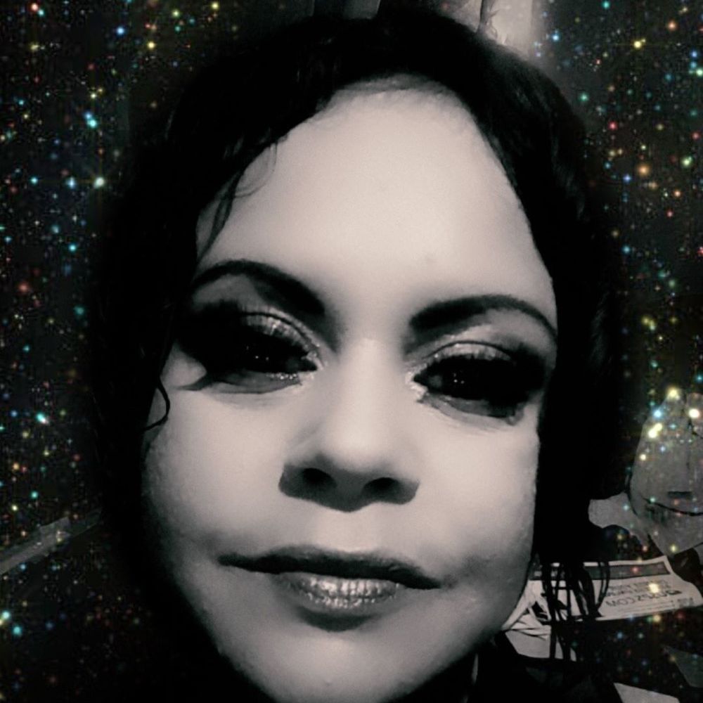 Meet your Posher, Yvonne